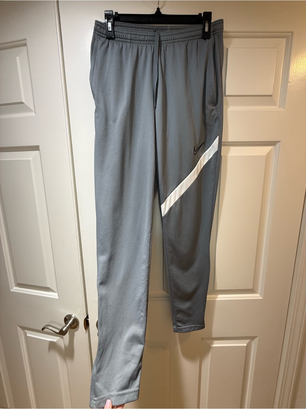 Nike Dri-FIT Academy Pro Men’s Soccer Training Pants Gray Size M BV6920-085
